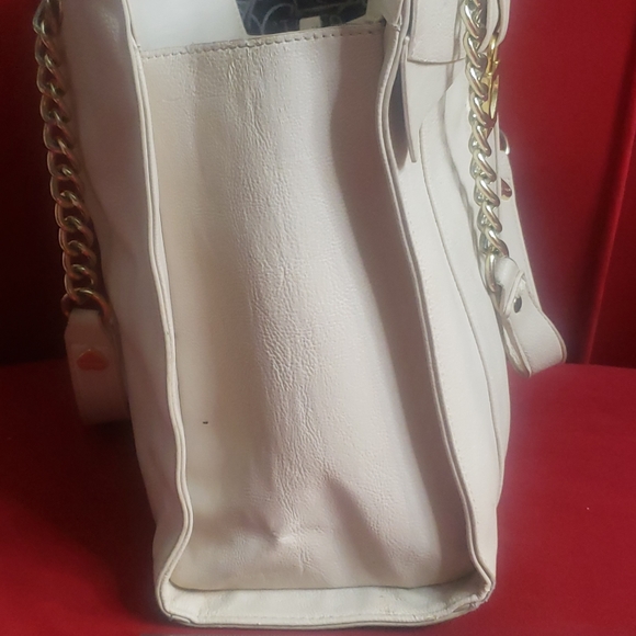 Betsey Johnson Nude Handbag w/ gold chain accent handles - Picture 2 of 4